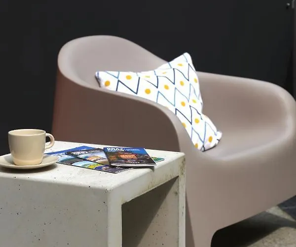 Arbio I Urbanstay Serviced & Готель