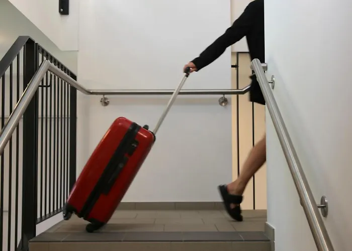 Готель Arbio I Urbanstay Serviced & Грац